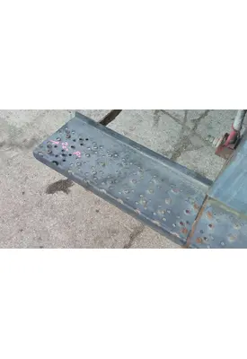FORD F750SD (SUPER DUTY)  CAB STEP