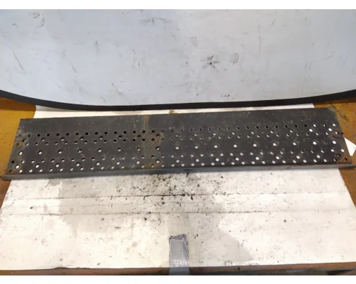 FORD F750SD (SUPER DUTY)  CAB STEP