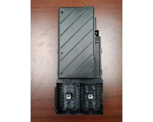 FORD F750SD (SUPER DUTY)  FUSE BOX