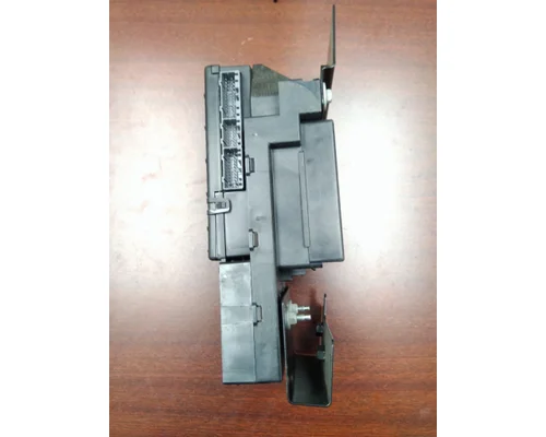 FORD F750SD (SUPER DUTY)  FUSE BOX