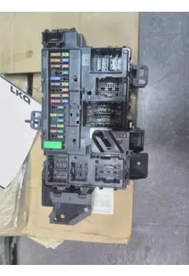 FORD F750SD (SUPER DUTY)  FUSE BOX