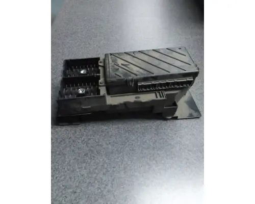 FORD F750SD (SUPER DUTY)  FUSE BOX