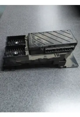 FORD F750SD (SUPER DUTY)  FUSE BOX