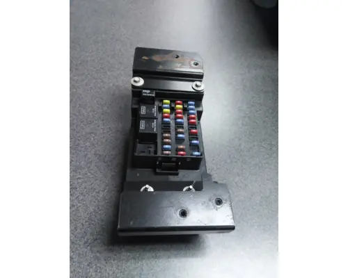 FORD F750SD (SUPER DUTY)  FUSE BOX