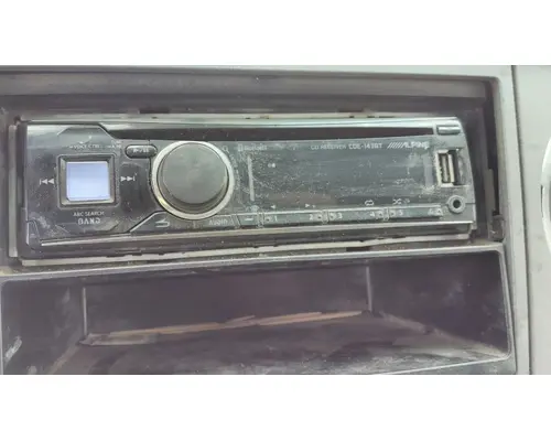 FORD F750SD (SUPER DUTY)  RADIO AMFMBLUETOOTH
