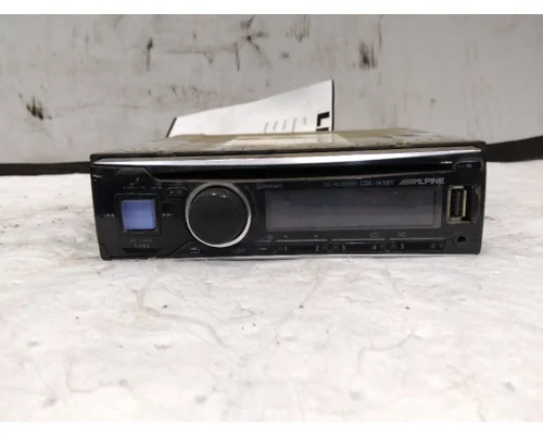 FORD F750SD (SUPER DUTY)  RADIO AMFMBLUETOOTH
