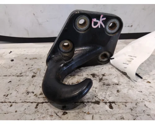FORD F750SD (SUPER DUTY)  TOW HOOK