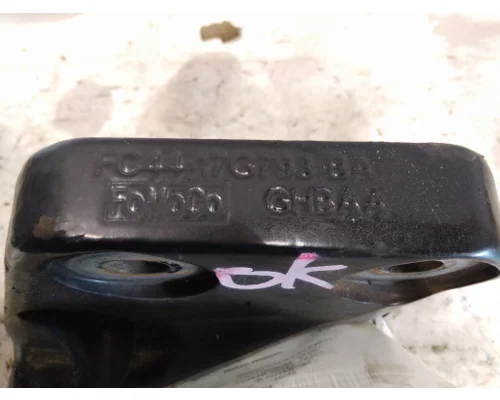 FORD F750SD (SUPER DUTY)  TOW HOOK
