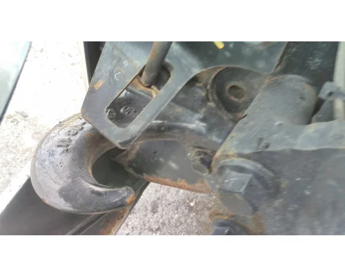 FORD F750SD (SUPER DUTY)  TOW HOOK