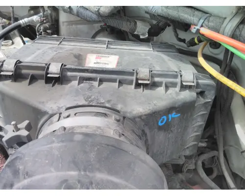 FORD F750SD (SUPER DUTY) AIR CLEANER