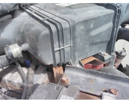 FORD F750SD (SUPER DUTY) AIR CLEANER