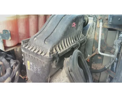 FORD F750SD (SUPER DUTY) AIR CLEANER