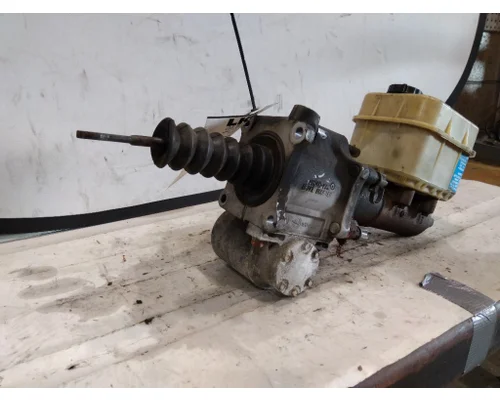 FORD F750SD (SUPER DUTY) BRAKE MASTER CYLINDER