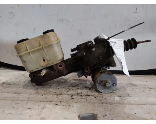 FORD F750SD (SUPER DUTY) BRAKE MASTER CYLINDER