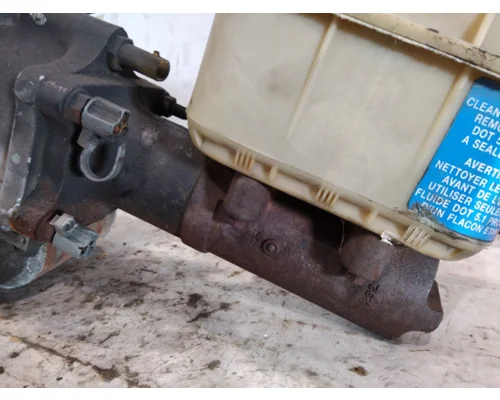 FORD F750SD (SUPER DUTY) BRAKE MASTER CYLINDER