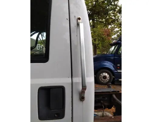 FORD F750SD (SUPER DUTY) CAB HANDLE
