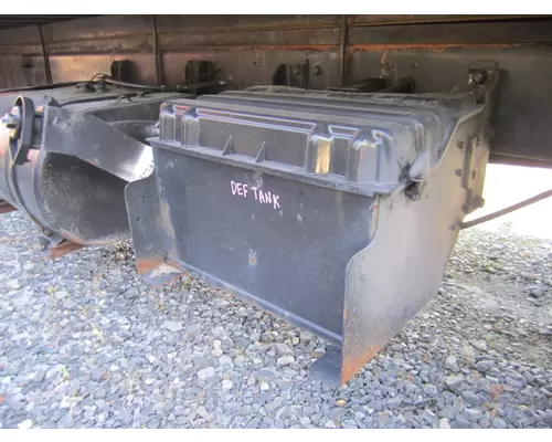 FORD F750SD (SUPER DUTY) DEF TANK