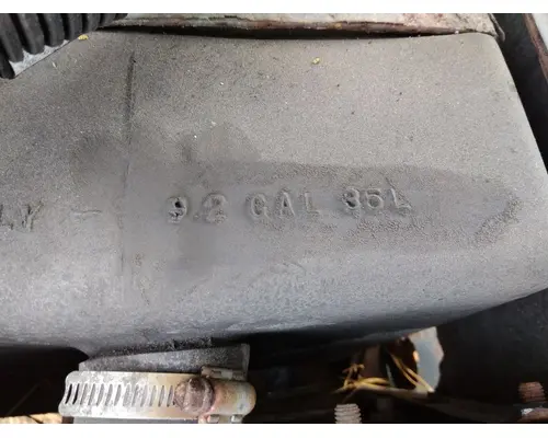 FORD F750SD (SUPER DUTY) DEF TANK