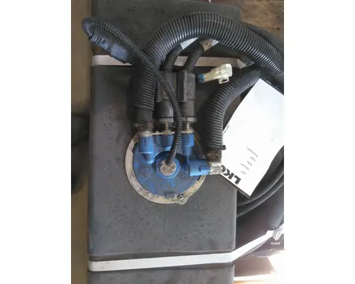 FORD F750SD (SUPER DUTY) DEF TANK