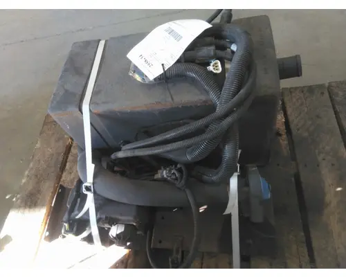 FORD F750SD (SUPER DUTY) DEF TANK