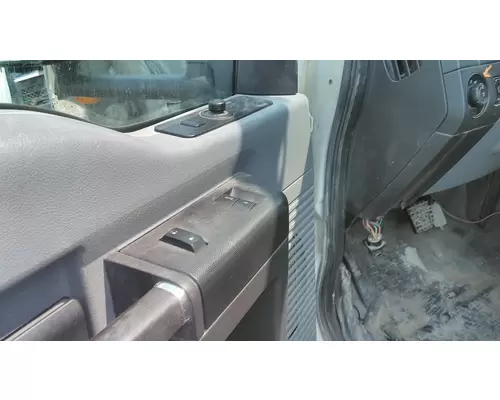FORD F750SD (SUPER DUTY) DOOR ASSEMBLY, FRONT