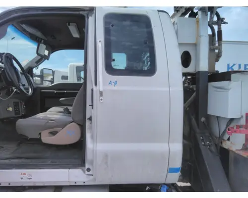 FORD F750SD (SUPER DUTY) DOOR ASSEMBLY, REAR OR BACK