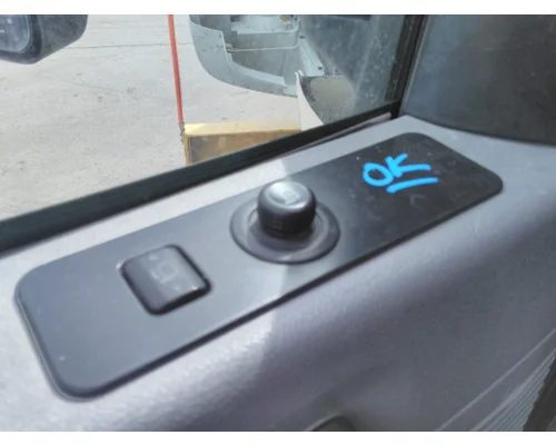 FORD F750SD (SUPER DUTY) DOOR ELECTRICAL SWITCH