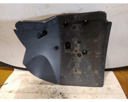 FORD F750SD (SUPER DUTY) FENDER, SPLASH SHIELDGUARD