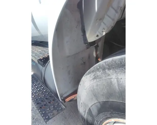 FORD F750SD (SUPER DUTY) FENDER EXTENSION