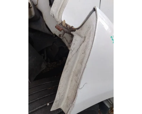 FORD F750SD (SUPER DUTY) FENDER EXTENSION