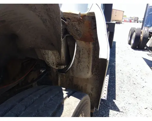 FORD F750SD (SUPER DUTY) FENDER EXTENSION