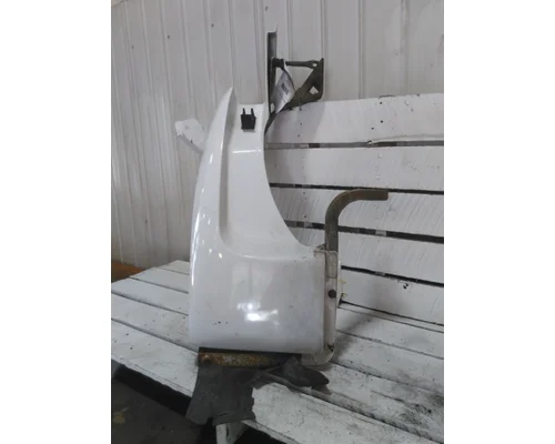 FORD F750SD (SUPER DUTY) FENDER EXTENSION