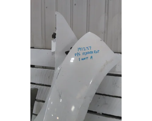 FORD F750SD (SUPER DUTY) FENDER EXTENSION