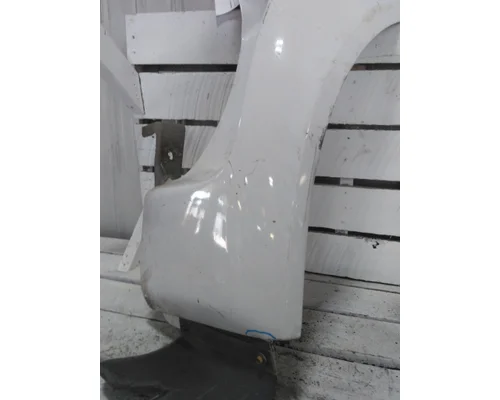 FORD F750SD (SUPER DUTY) FENDER EXTENSION