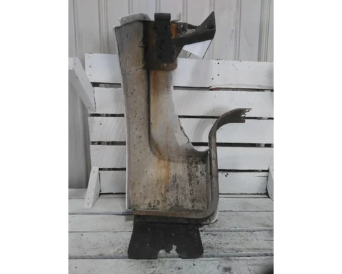 FORD F750SD (SUPER DUTY) FENDER EXTENSION