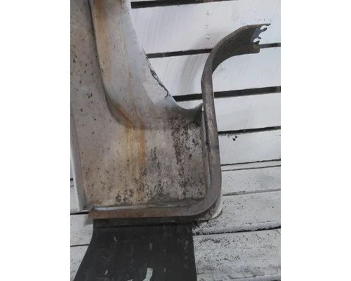 FORD F750SD (SUPER DUTY) FENDER EXTENSION