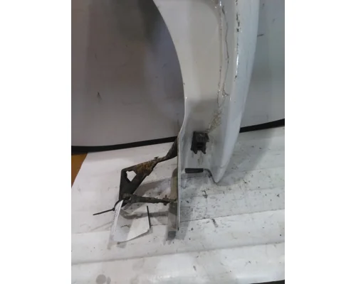 FORD F750SD (SUPER DUTY) FENDER EXTENSION