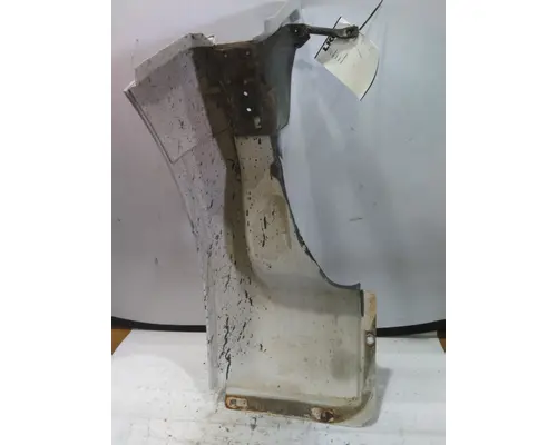 FORD F750SD (SUPER DUTY) FENDER EXTENSION