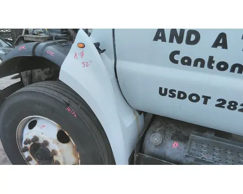 FORD F750SD (SUPER DUTY) FENDER EXTENSION