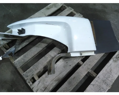 FORD F750SD (SUPER DUTY) FENDER EXTENSION