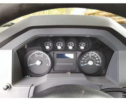 FORD F750SD (SUPER DUTY) GAUGE CLUSTER