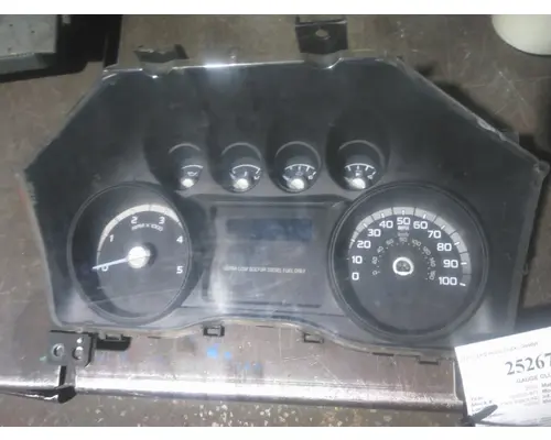 FORD F750SD (SUPER DUTY) GAUGE CLUSTER
