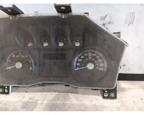 FORD F750SD (SUPER DUTY) GAUGE CLUSTER