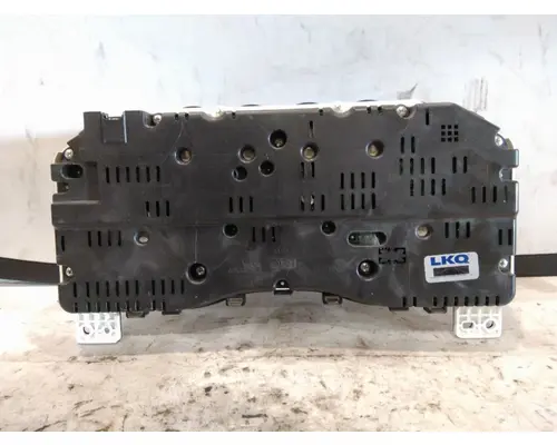 FORD F750SD (SUPER DUTY) GAUGE CLUSTER