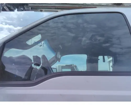 FORD F750SD (SUPER DUTY) GLASS, DOOR, FRONT