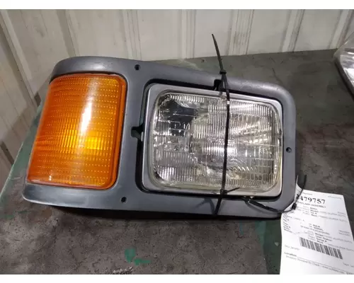 FORD F750SD (SUPER DUTY) HEADLAMP ASSEMBLY