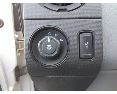 FORD F750SD (SUPER DUTY) HEADLAMP SWITCH