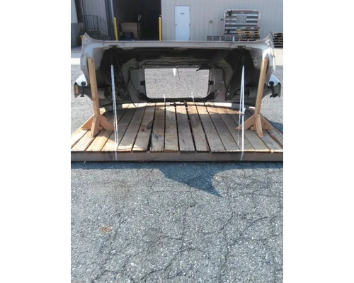 FORD F750SD (SUPER DUTY) HOOD