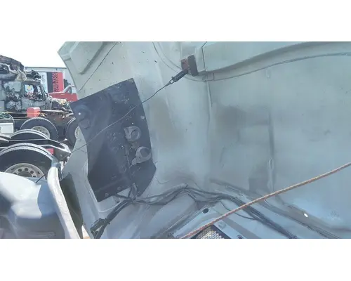 FORD F750SD (SUPER DUTY) HOOD