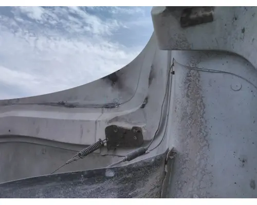 FORD F750SD (SUPER DUTY) HOOD